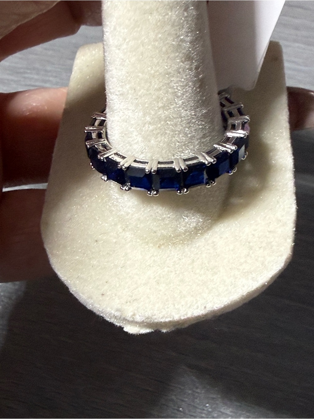 Blue Crystal Eternity Band Ring Silver Tone Sterling Silver 925 Size 9 NWOT